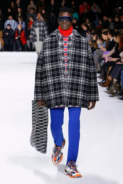 Look 55